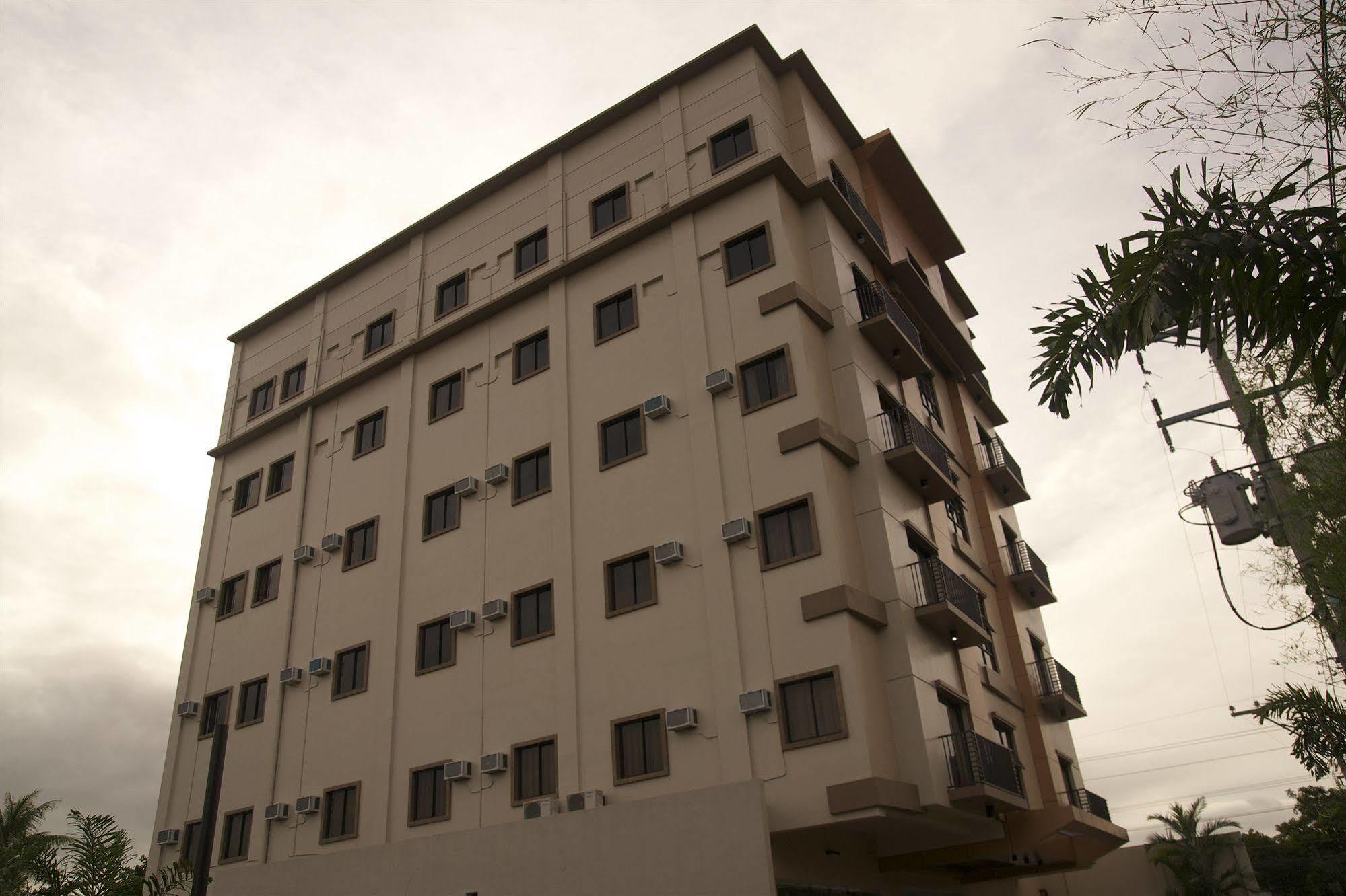 Main Hotel & Suites Cebú Exterior foto